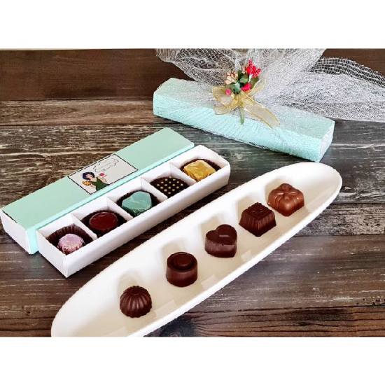 Box of five truffle chocolates - CGP-3378